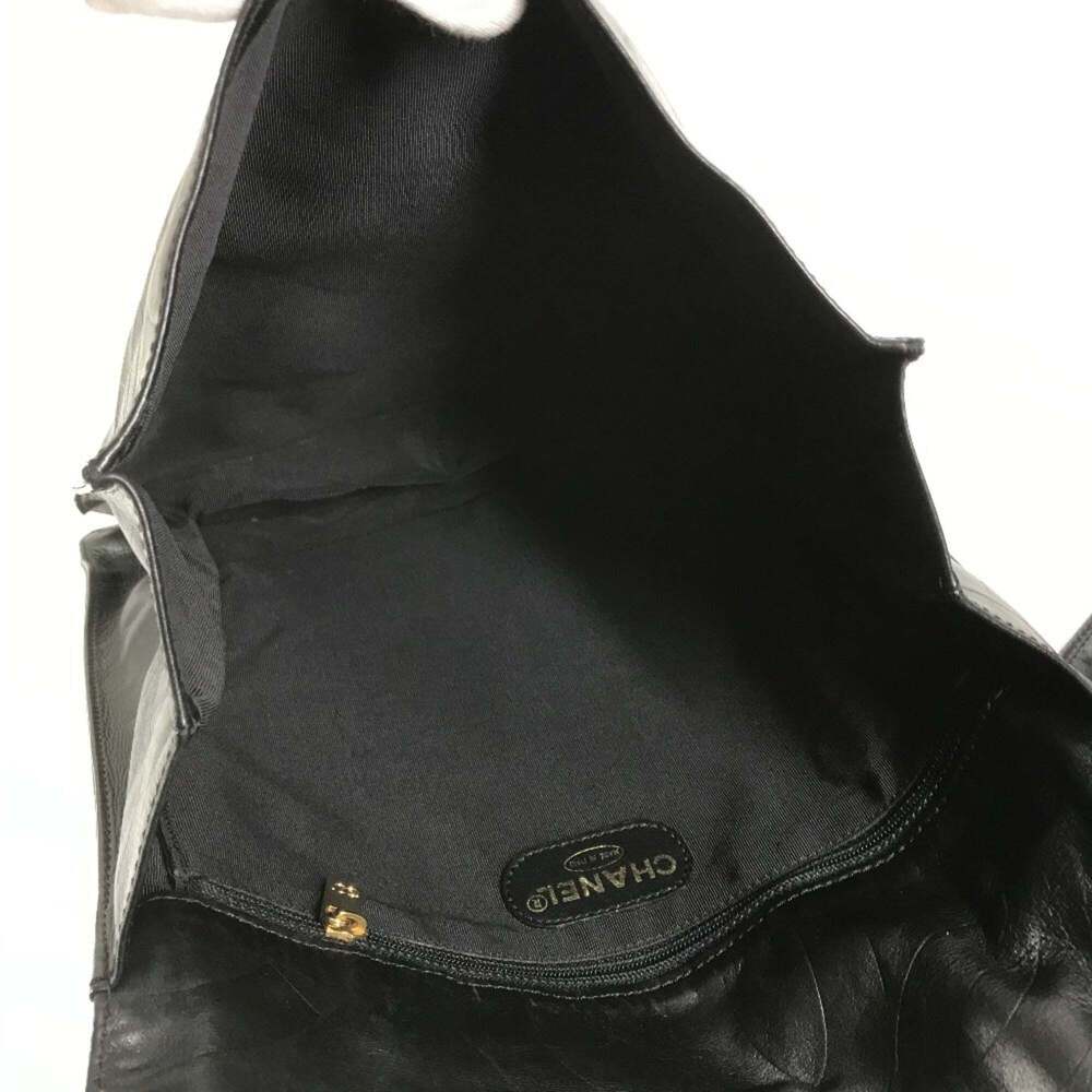 CHANEL Black Leather Logo Shoulder Bag - Picture 13 of 16